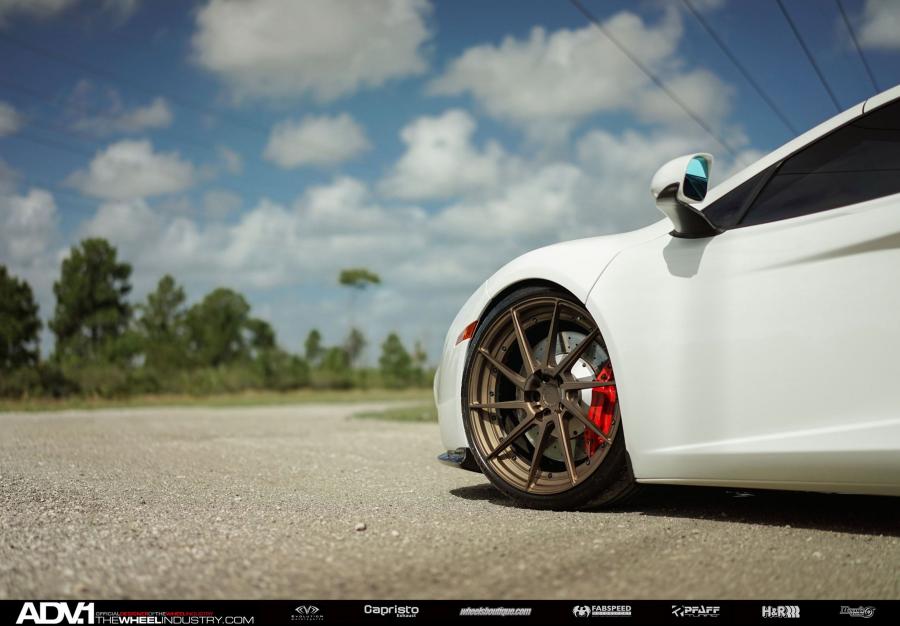  McLaren MP4-12C on ADV.1 Wheels (ADV10RMV2CS) 2015 года  (фото 14 из 24)
